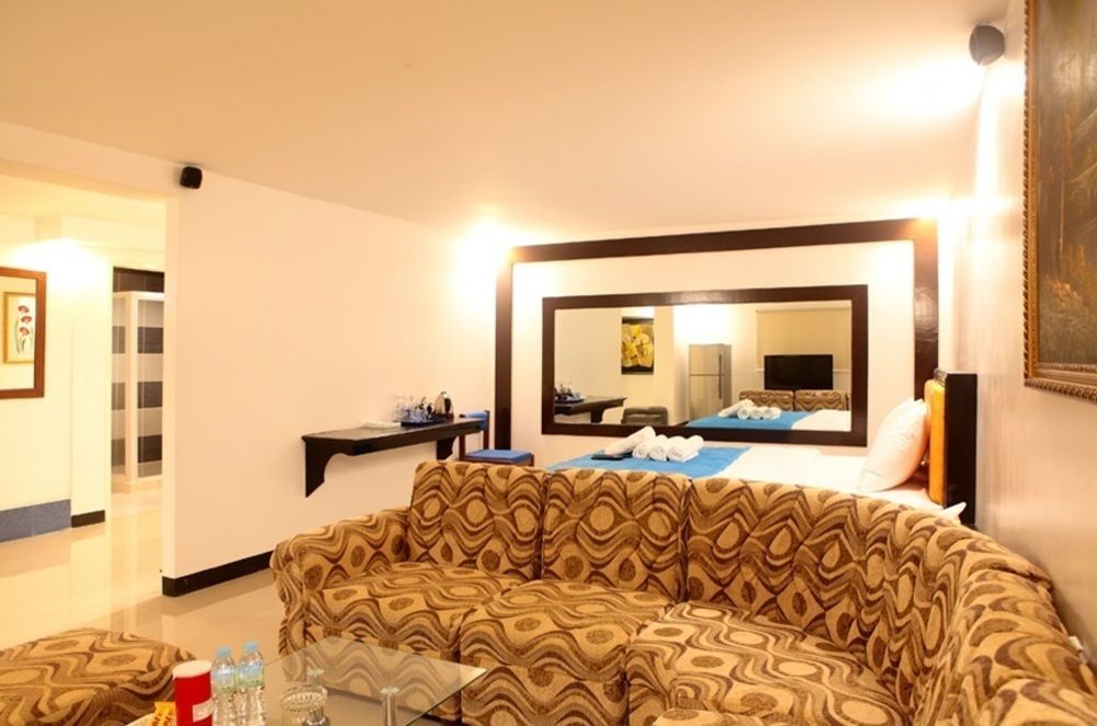 Vf Four Season Hotel Angeles Exteriér fotografie